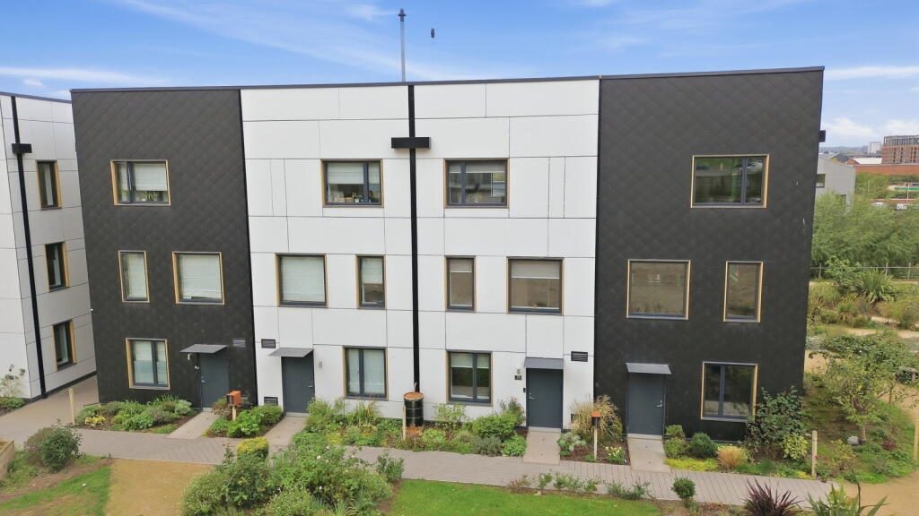 Property on Solar Avenue, LS9 8FU