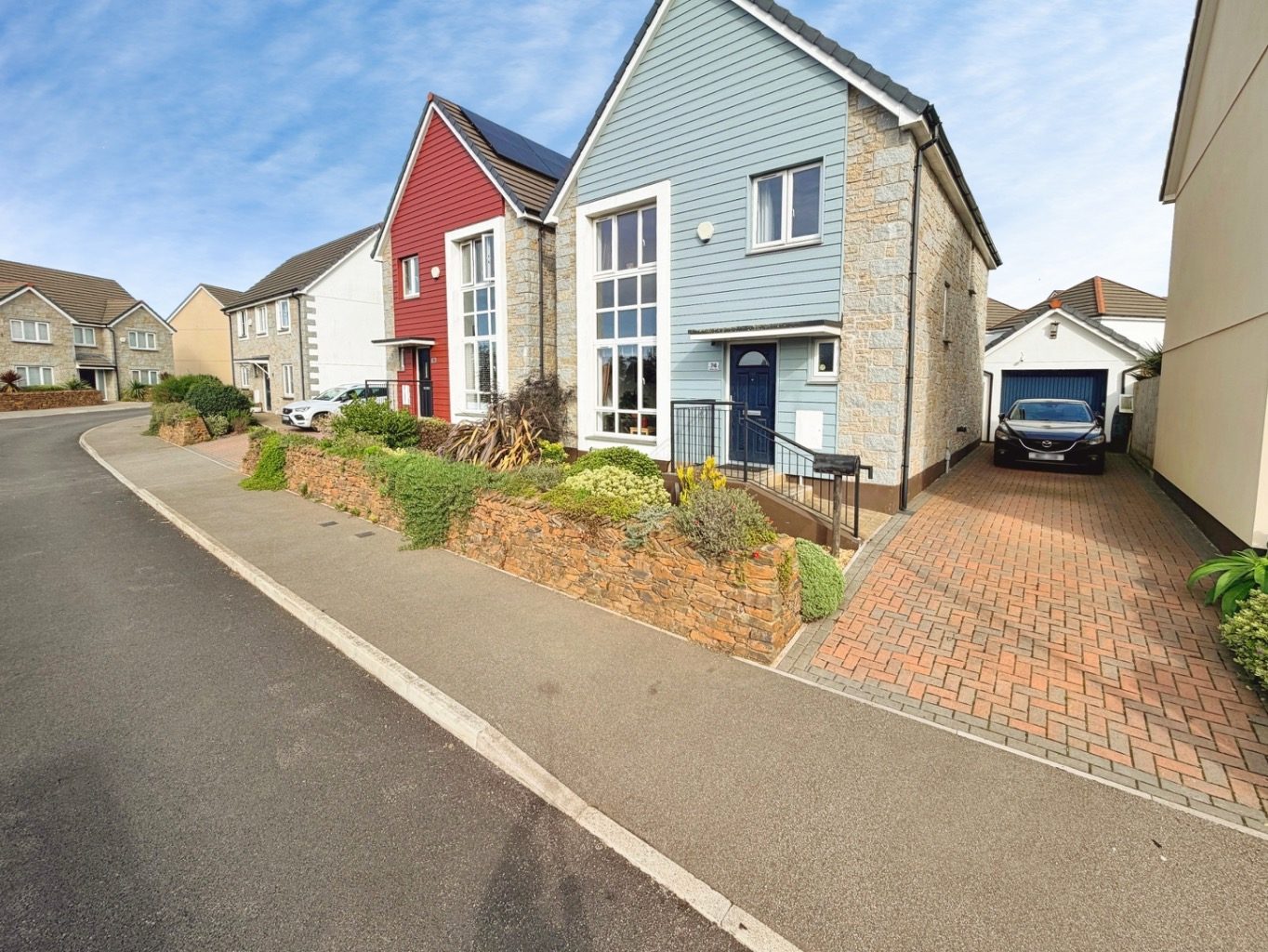 Property on TR14 0GH