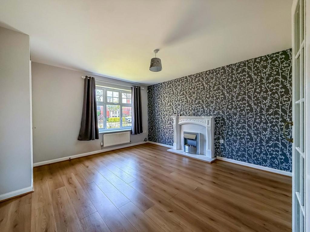 3 Bed House For Sale - PR8 6LS