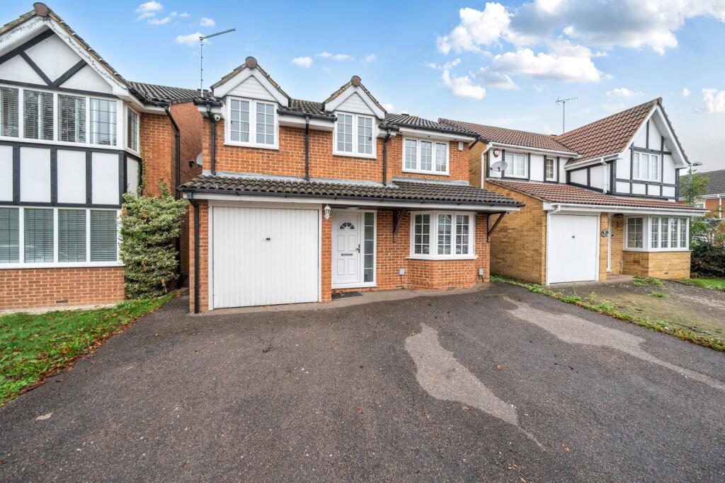 Property on Crabtree Way, LU6 1UR